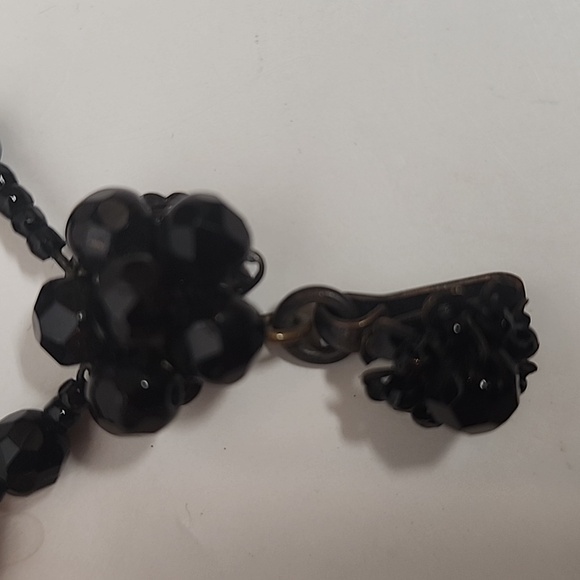 Elegant Black Beaded Necklace - Picture 8 of 11